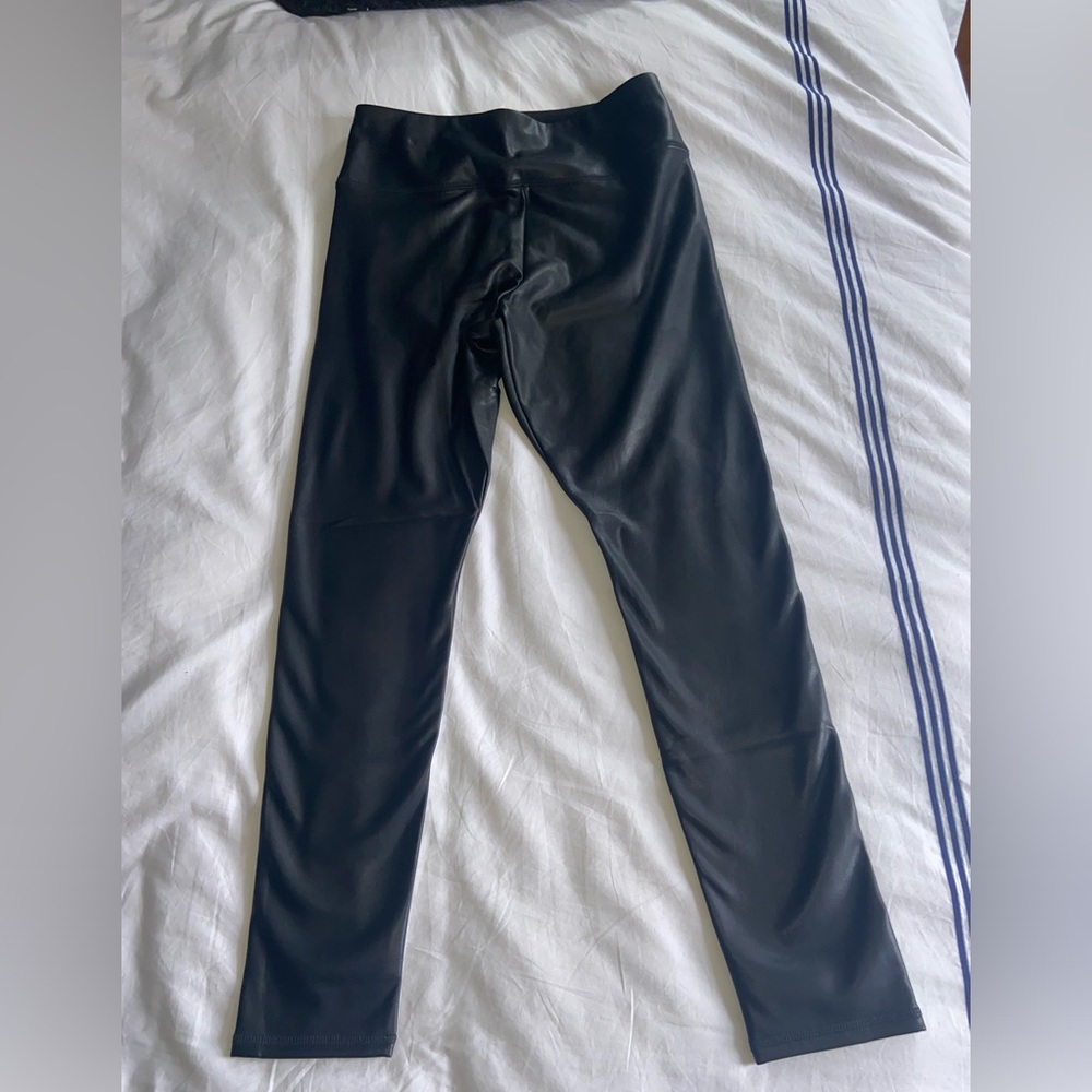 NWOT Hollister fake black leather leggings with fleece lining